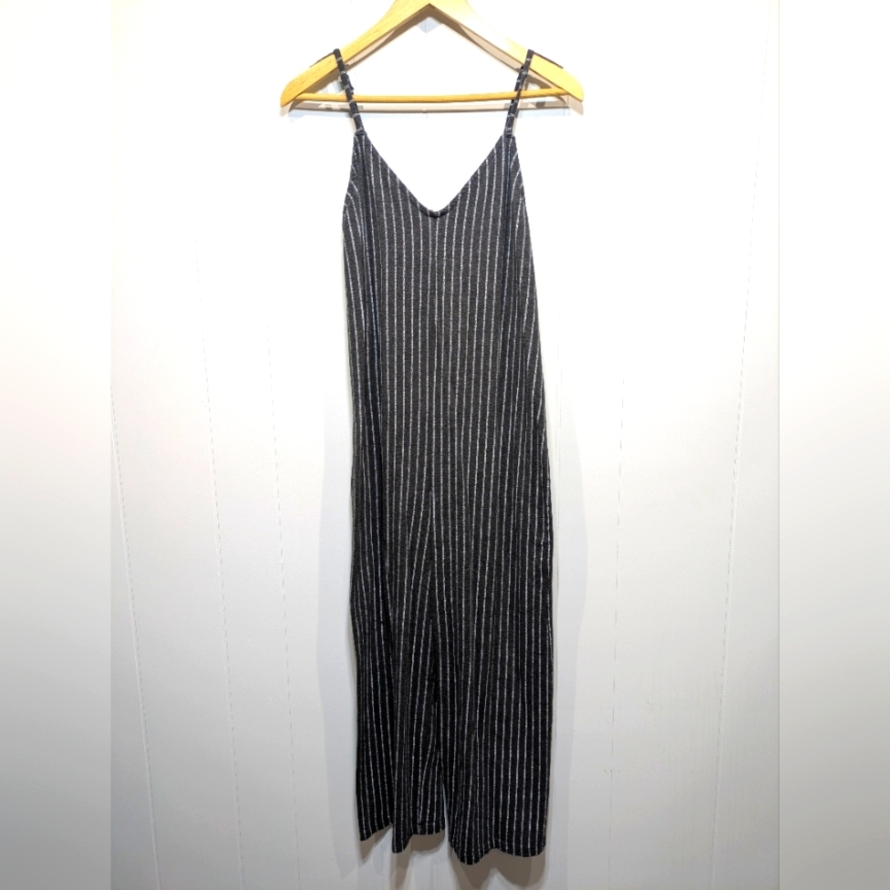 RVCA‎ Pinstripe Jumpsuit Size Small Spaghetti Strap Lightweight Business Casual